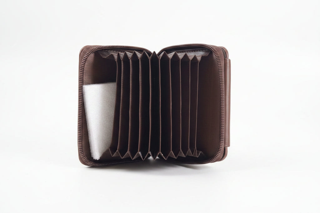 DOUBLE BUTTON CARD HOLDER